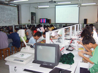 電子與信息技術(shù)專業(yè)中的計(jì)算機(jī)技術(shù)培訓(xùn) 賦能未來科技人才